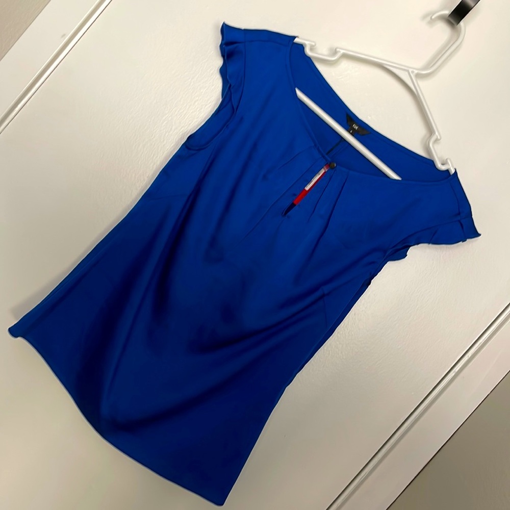 Cue Blue blouse with ruffled short sleeves